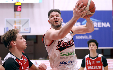 Per i Knights faticosa vittoria su Piacenza