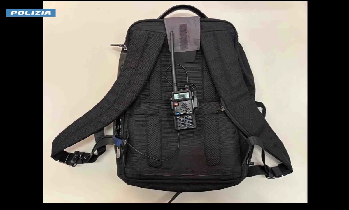 Bloccato mentre tentava di rubare in auto, arrestato 29enne