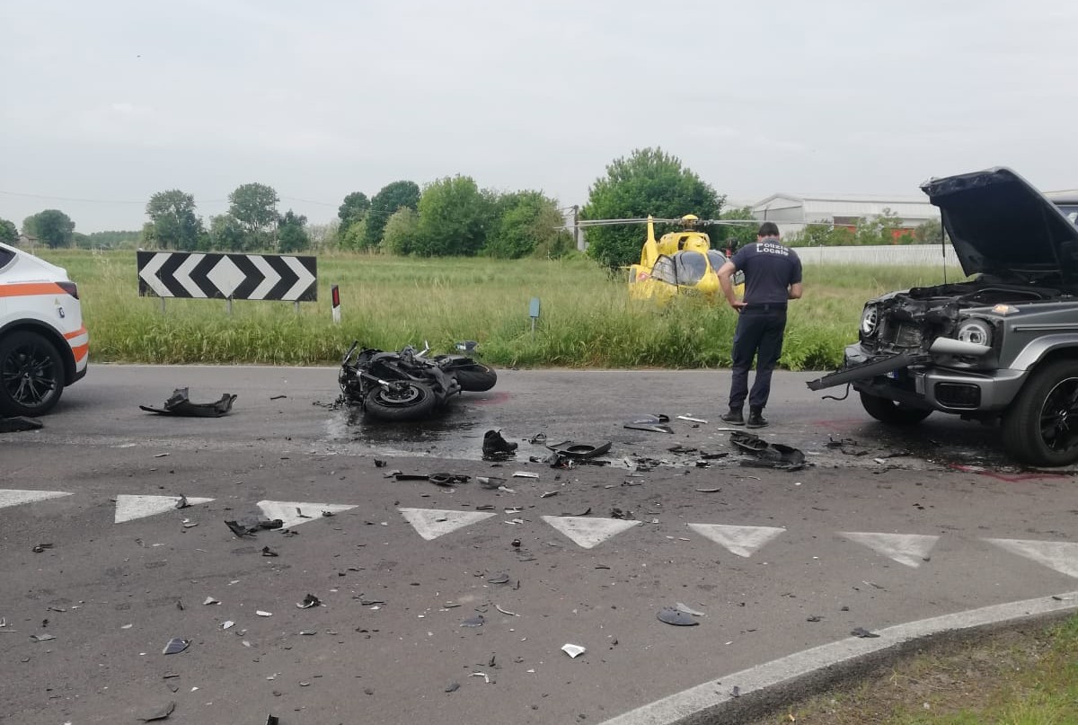 Grave incidente sulla Sp526: gravissimo  motociclista al Niguarda