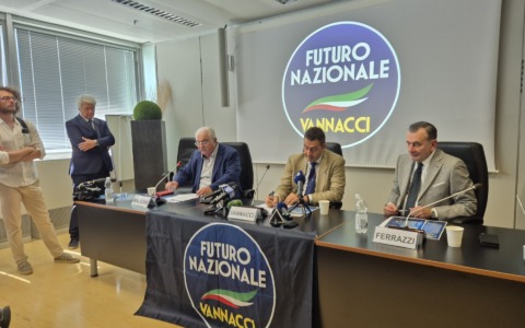 Vannacci in Regione Lombardia: Ferrazzi e Macconi passano a Futuro Nazionale. “Siamo il sestante per aggiustare la rotta”