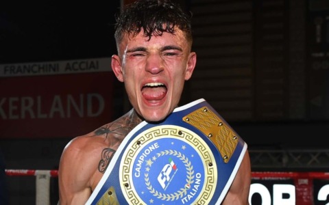 Il vanzaghese Alexandro Foglia nuovo campione italiano pesi gallo