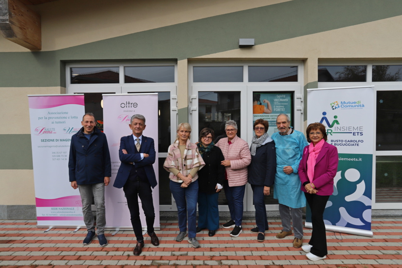 Da Ccr Insieme due lettini ginecologici per Busto Garolfo e Buguggiate