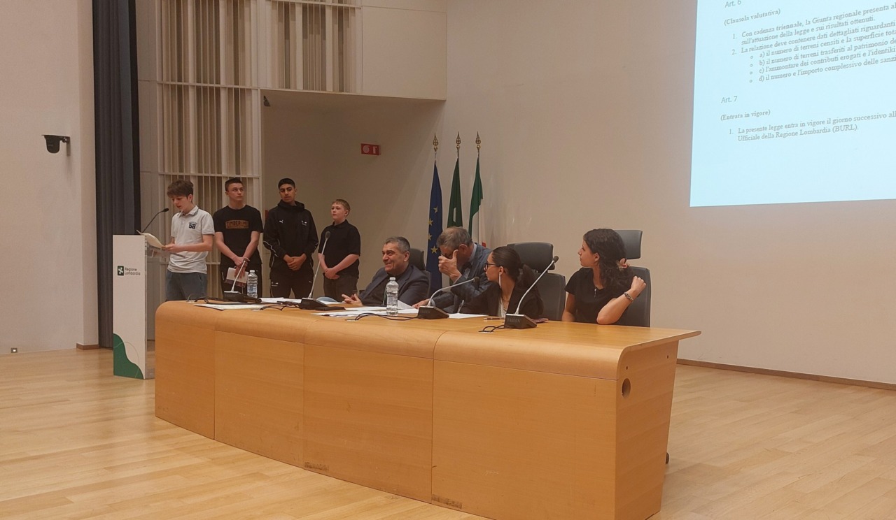 Gli studenti del Bernocchi “Consiglieri regionali per un giorno”