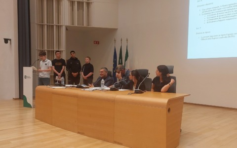 Gli studenti del Bernocchi “Consiglieri regionali per un giorno”