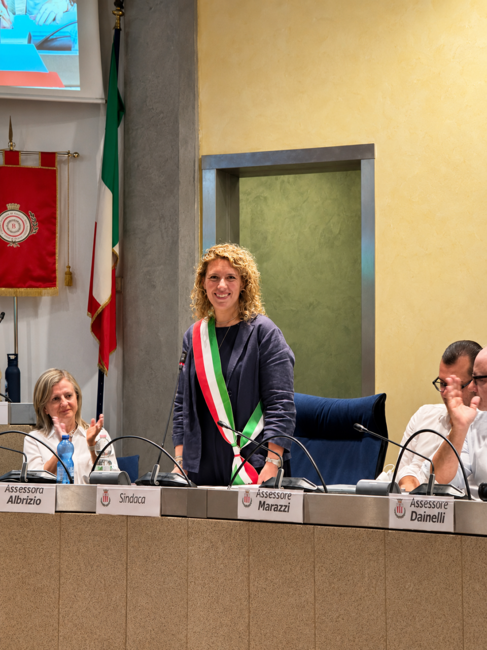 Via al nuovo Consiglio comunale col giuramento della sindaca Nizzola