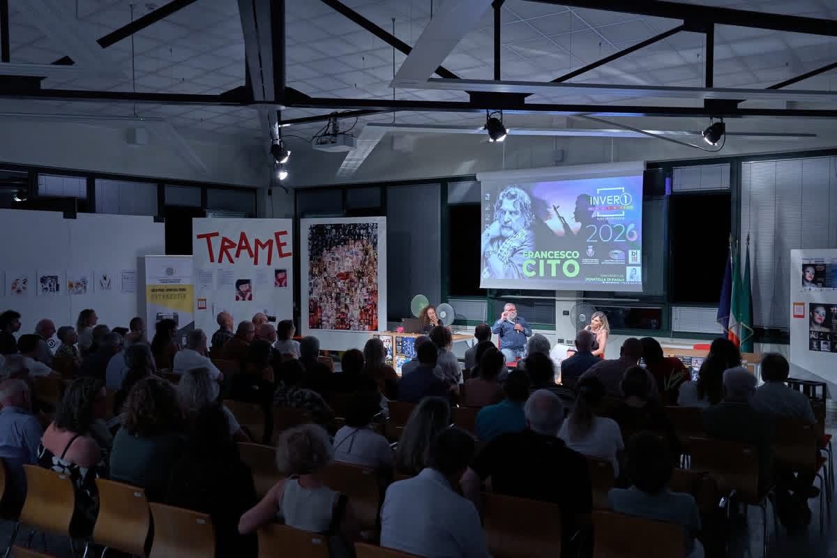 Inver1 Photo Fest chiude con il pieno di pubblico e una lezione di fotografia sul mondo