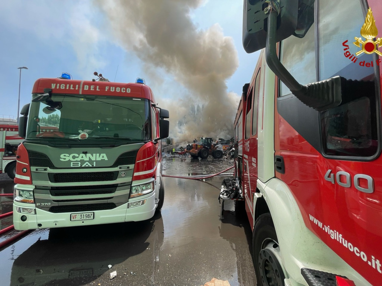 Incendio ricicleria Muggiano