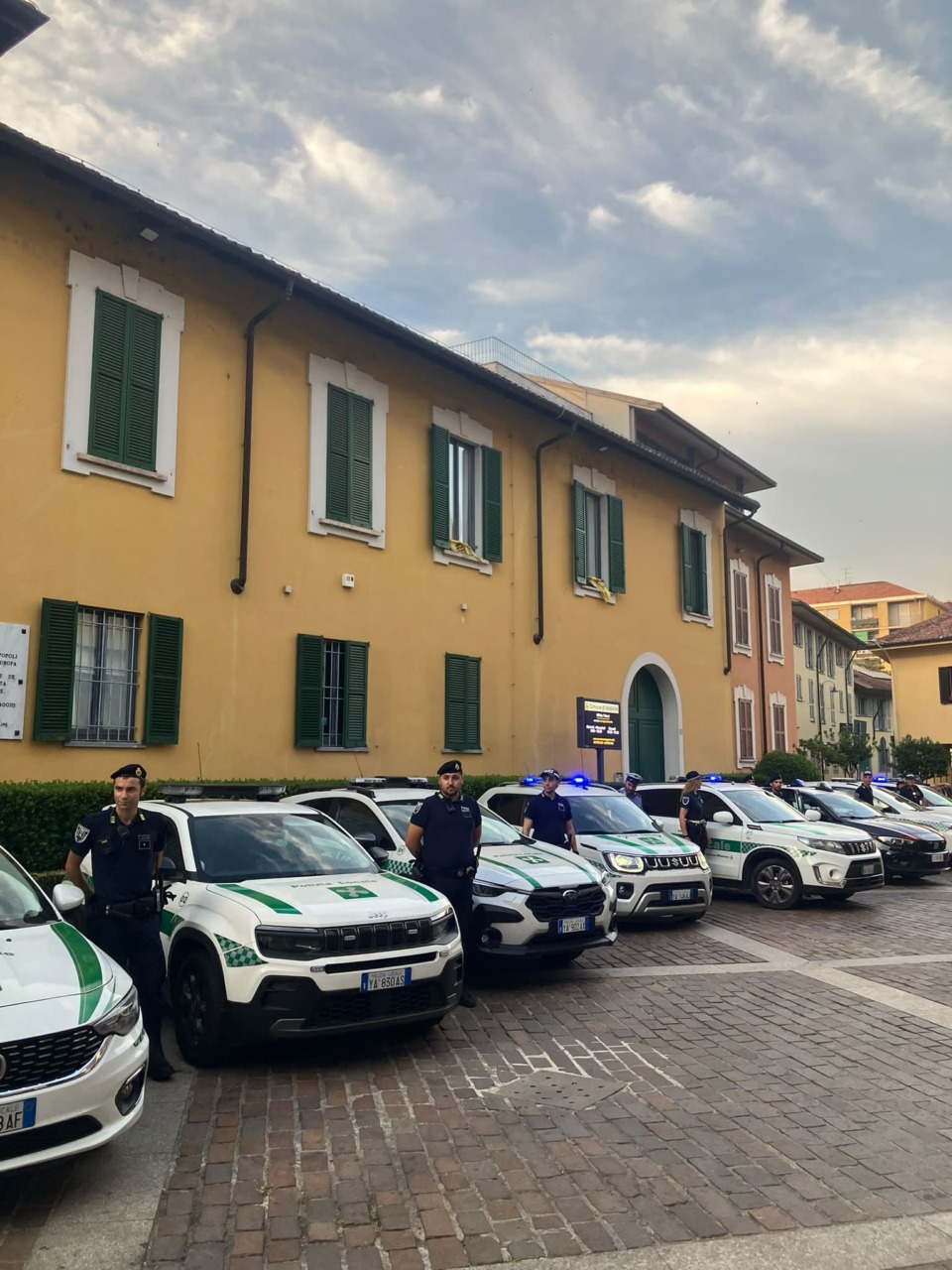 Sirene e un minuto di silenzio per Francesco Imprezzabile: via ai controlli coordinati