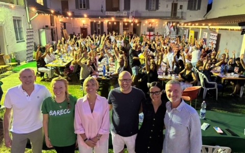 In oltre 200 alla cena, successo per l’iniziativa della Lega Bareggio