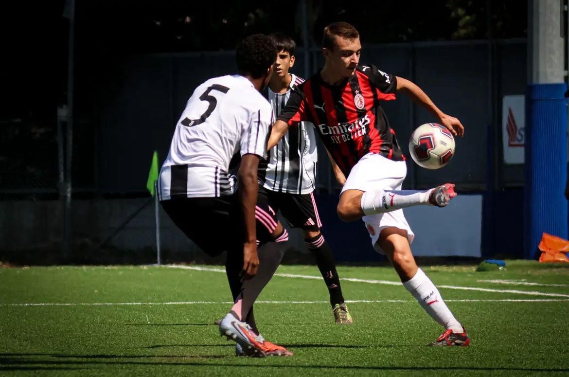 Giuseppe Zappia campione d'Italia Under 15 con il Milan