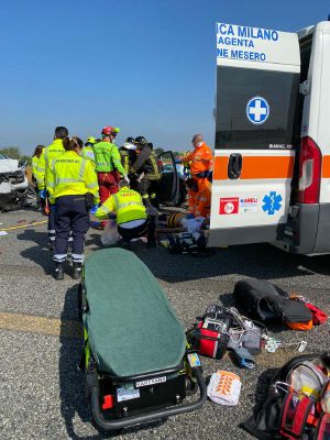 Scontro tra motociclisti, due uomini gravi in ospedale