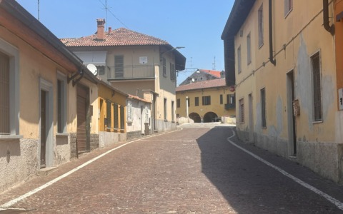 Via 25 Aprile chiusa al traffico veicolare