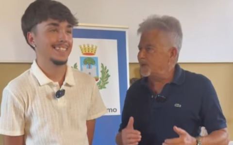 Ha salvato un giovane dall’annegamento: Gabriele riceve l’attestato di benemerenza