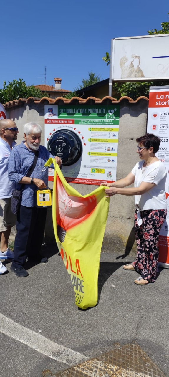 Il ricordo della maestra Franca diventa un defibrillatore per salvare vite