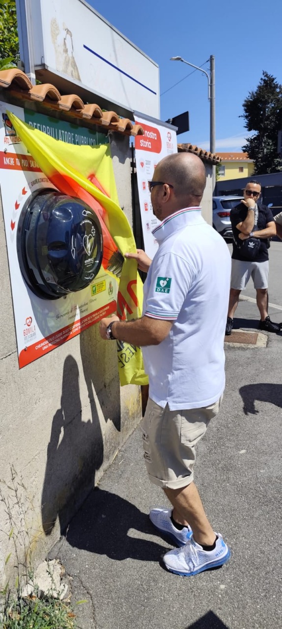Il ricordo della maestra Franca diventa un defibrillatore per salvare vite