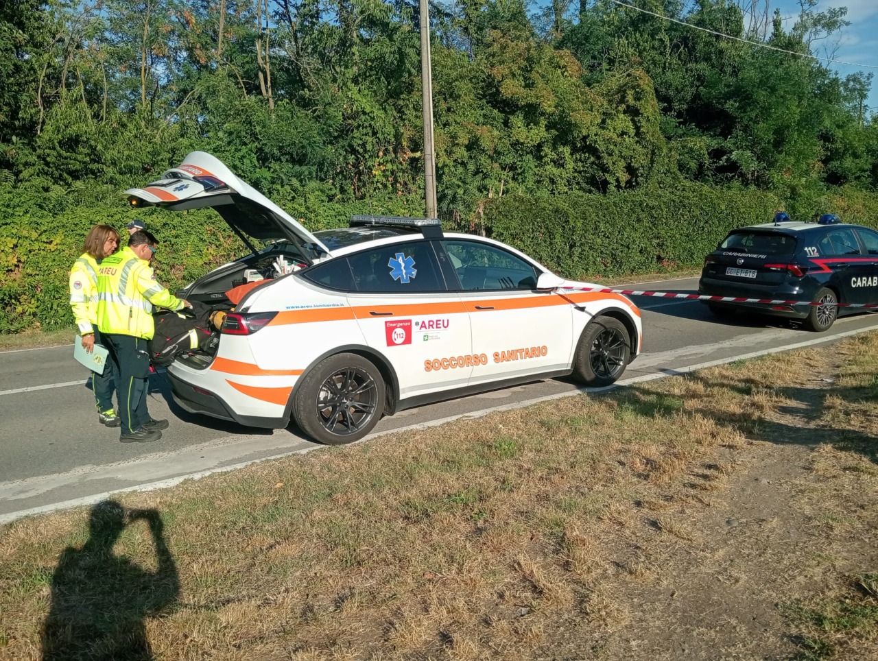 Si tuffa nel Villoresi e non riemerge: morto un 25enne