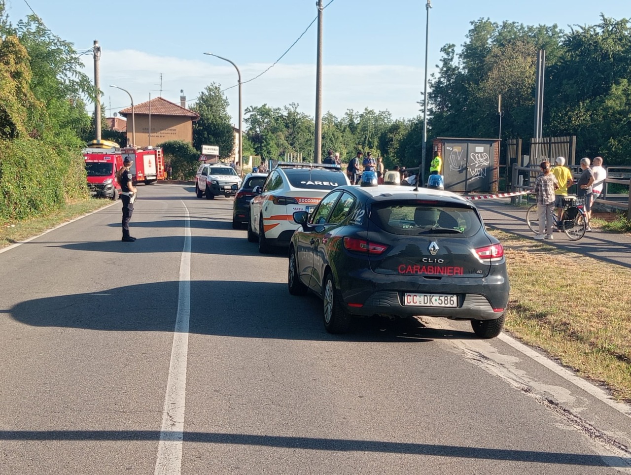 Si tuffa nel Villoresi e non riemerge: morto un 25enne