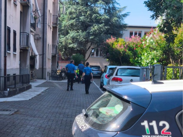 Violenta rissa con bottiglie usate come armi