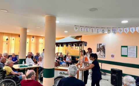 La magia del carretto dei gelati scalda la Fondazione Gemellaro