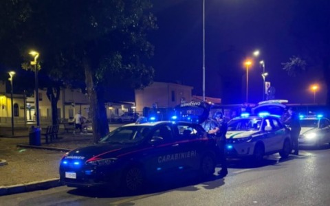 Controlli sul territorio, sequestrati stupefacenti e controllate una trentina di persone