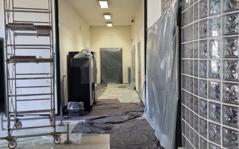 Al via i lavori di tinteggiatura nel plesso scolastico