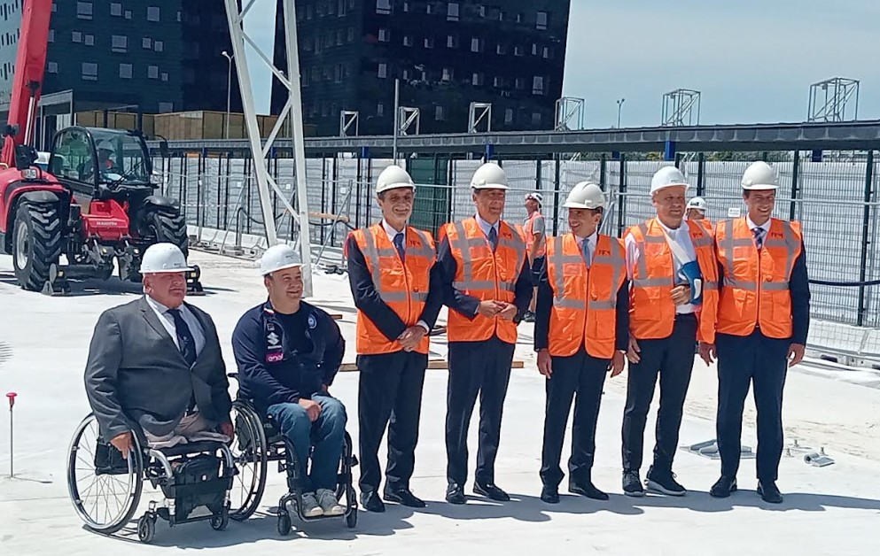 Milano ha una nuova casa del ghiaccio, posato il primo pilone della Ice Arena