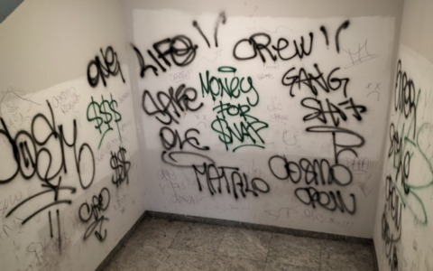 “Il parcheggio sotterraneo è in condizioni disastrose”