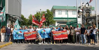 Teva: raggiunto l’accordo al il Ministero del Lavoro, la procedura di licenziamento slitta al 18 settembre
