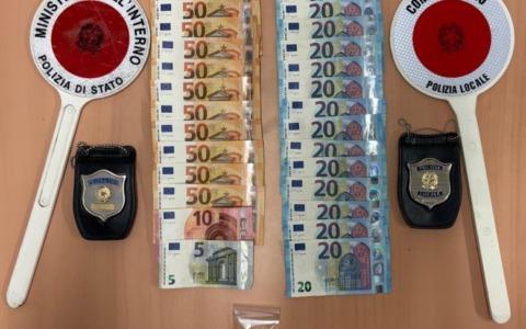 23enne fermato per spaccio di cocaina