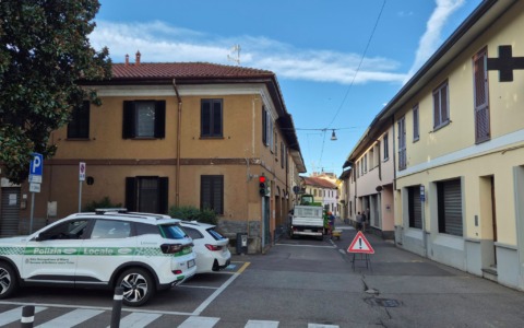 Calcinacci caduti in via Garibaldi, intervento urgente per ripristinare la sicurezza