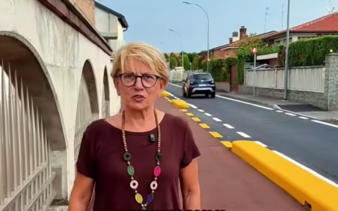 Una ciclabile rimessa a nuovo e le novità sulla segnaletica: terminati i lavori in via Tramontana