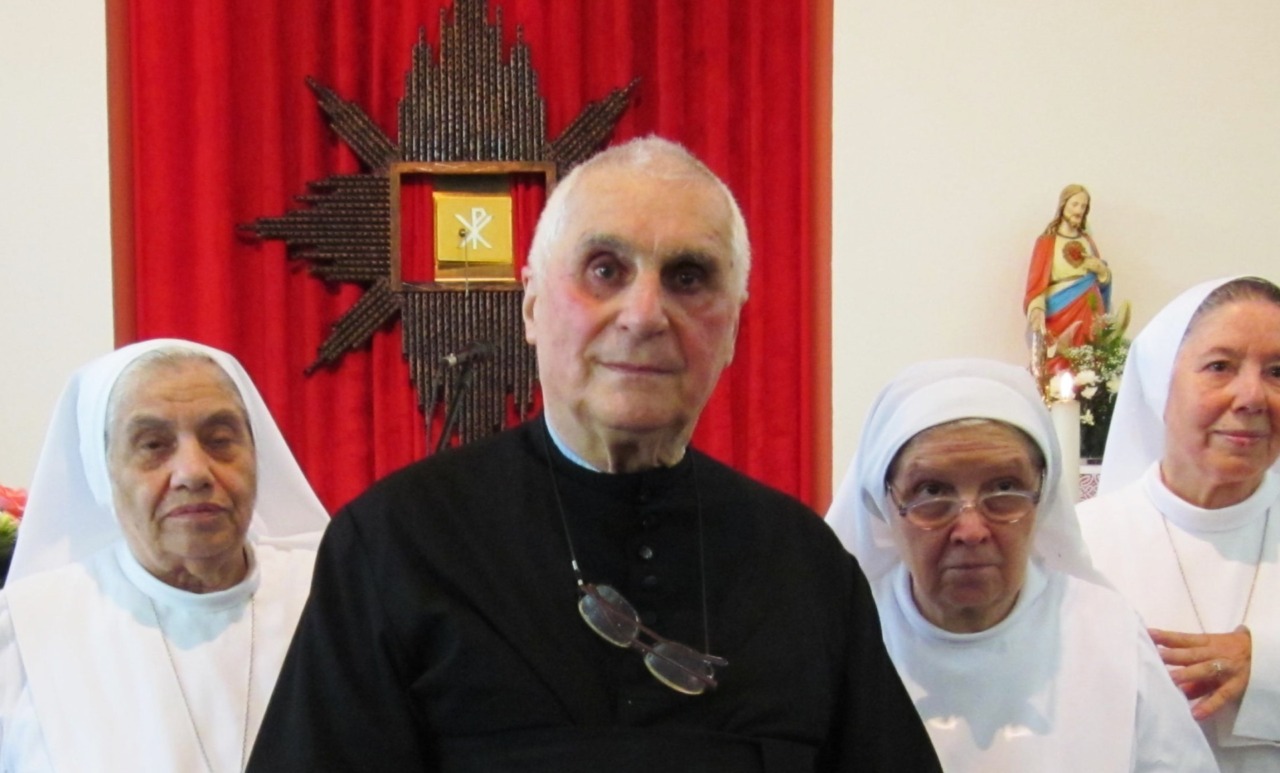 Addio a don Germano Celora