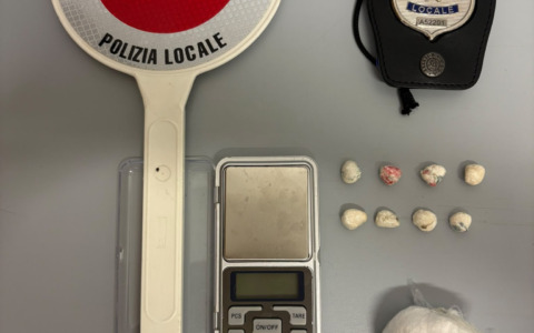 Spaccio di cocaina, arrestata 22enne