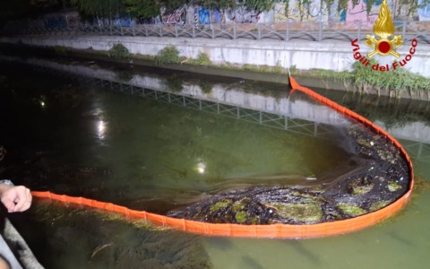 Idrocarburi nel Naviglio: «Chi ha inquinato paghi fino all’ultimo centesimo»