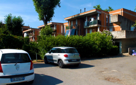 Via Toti, intervento straordinario di Aler per rimuovere i rifiuti abbandonati