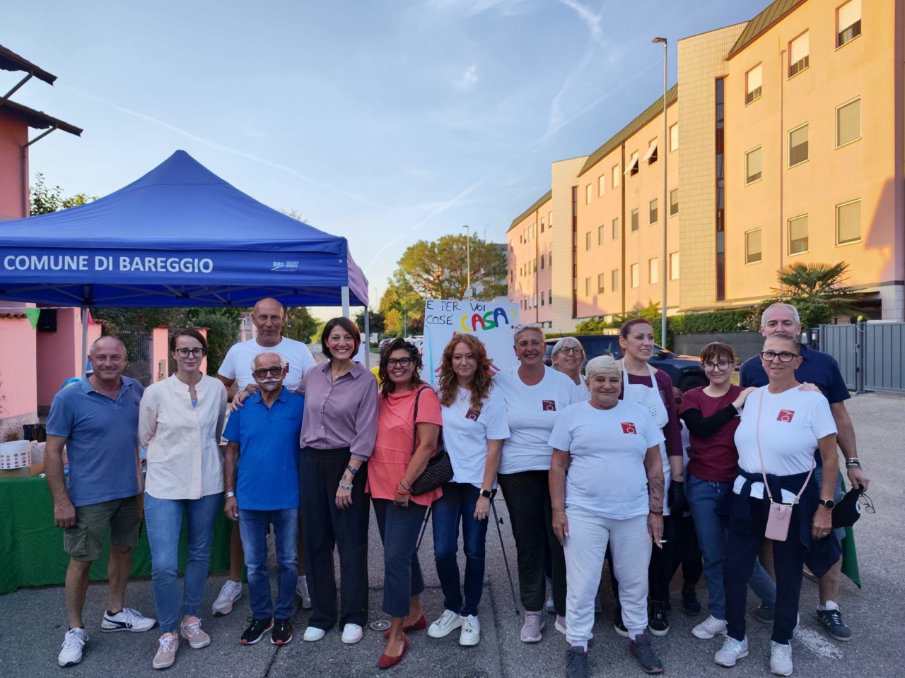 In 100 alla Cena in strada per sostenere la comunità per minori