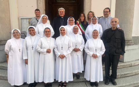 Festa per i 35 anni di presenza delle suore in paese