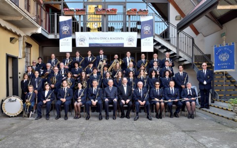 Quattro bande in sfilata per i 140 anni della Banda Civica