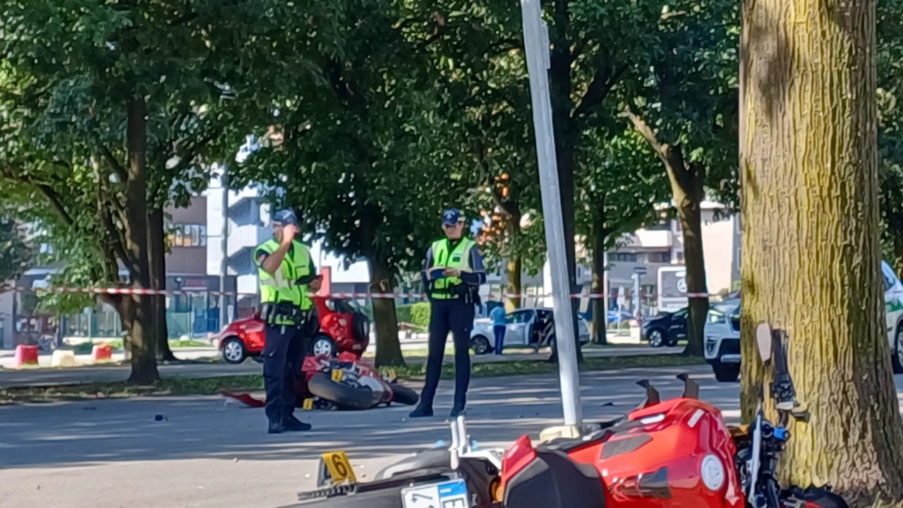 Drammatico scontro in moto, muore 41enne