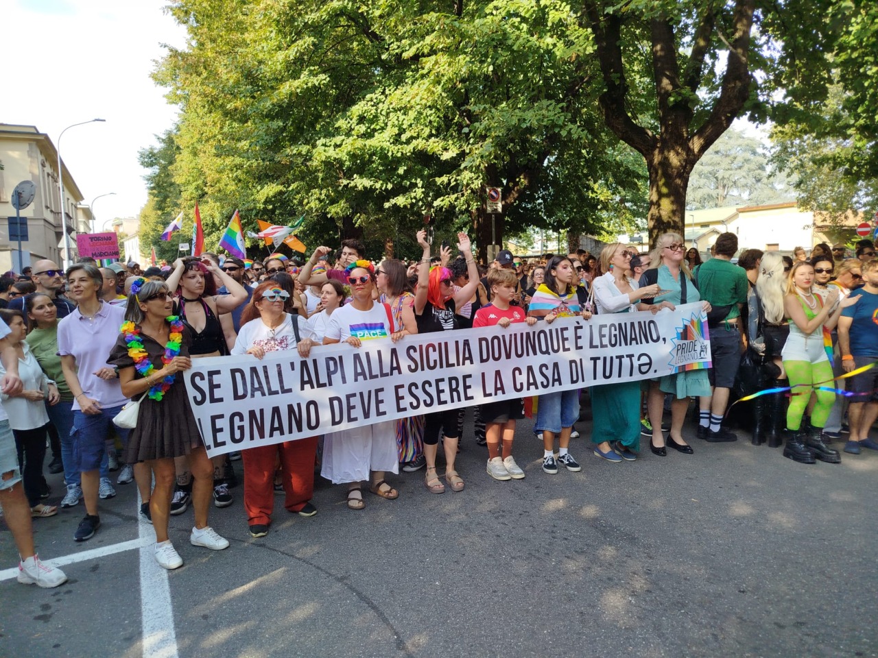 «Legnano casa di tutti»: il Pride porta in piazza 3mila persone