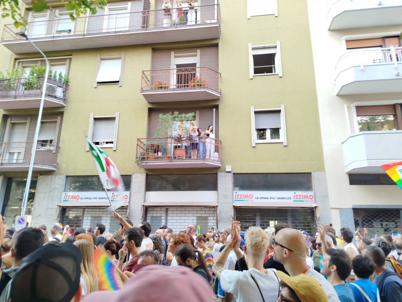 «Legnano casa di tutti»: il Pride porta in piazza 3mila persone