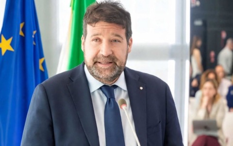 Rischio industriale, la Lombardia aggiorna le regole cinquant’anni dopo Seveso