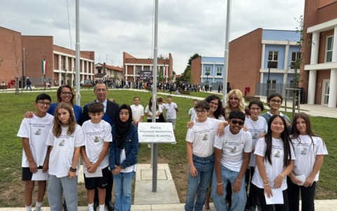 Taglio del nastro per il Nuovo polo scolastico di Inveruno