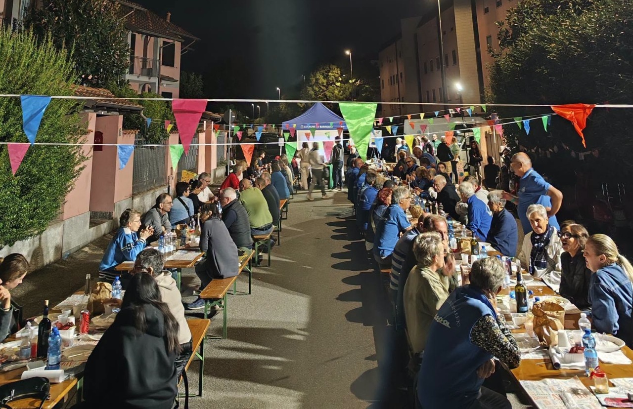 In 100 alla Cena in strada per sostenere la comunità per minori