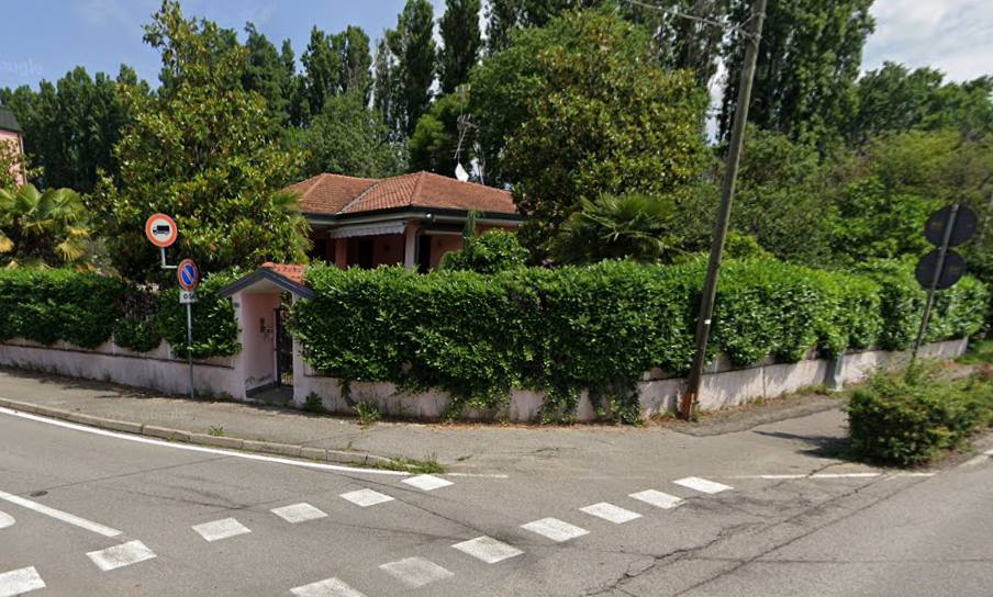 Una cena in strada per dare nuova vita al bene confiscato