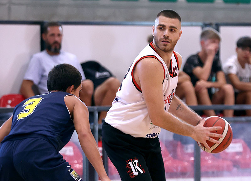 I Knights a valanga su Bottanuco: l’amichevole finisce 93-59