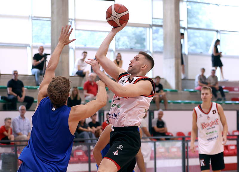 Knights tritatutto nella quinta amichevole: Borgomanero battuto 115-77