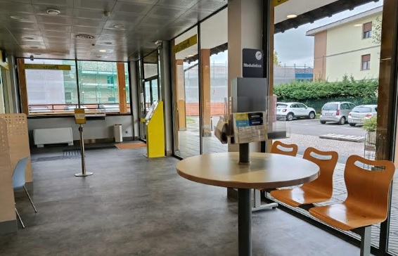 L’Ufficio postale riapre al pubblico con il nuovo look