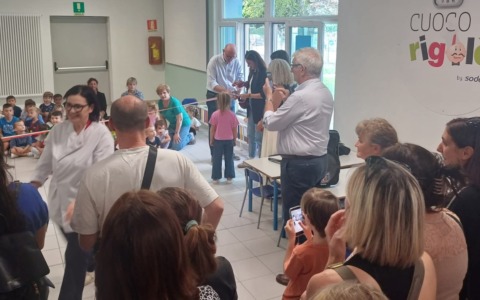 Refettorio della materna: “Un nuovo spazio per i nostri bambini”