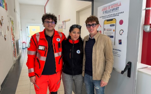 La Croce azzurra è salita in cattedra al liceo